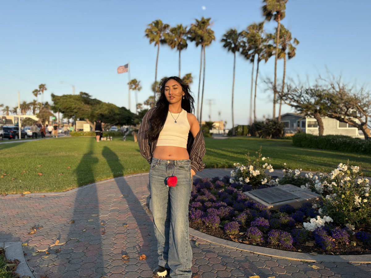 rpicassio's tweet photo. 060725 #picassio ft. yves apple keychain i named angelica 📸 yassss
I havent had my pics taken in so long😭😭 https://t.co/WIeJIcr6x5