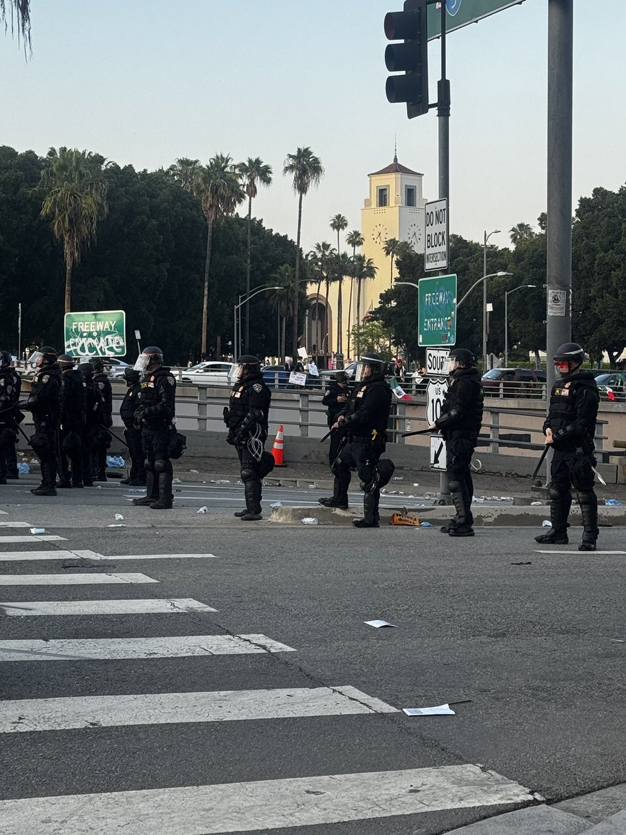 7.30pm DTLA. 
Flash bang grenades keep going off. The 101 freeway here shutdown.