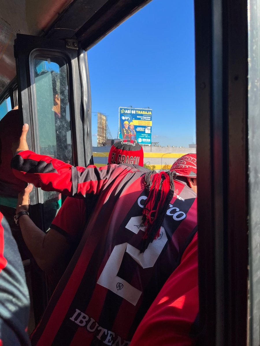 Atención Dragones: El partido contra Justicialista se llevara a cabo el día 9/6 a las 20:15 en estadio de <a href="/CATriAzul/">Club Atlético Tres Ángulos Azules</a>, la organización nos dio 52.990 entradas para su venta oficial.

Comprar en la sede del club o en defensoresdemercator.com

🐉Vamos Dragon!!🐉