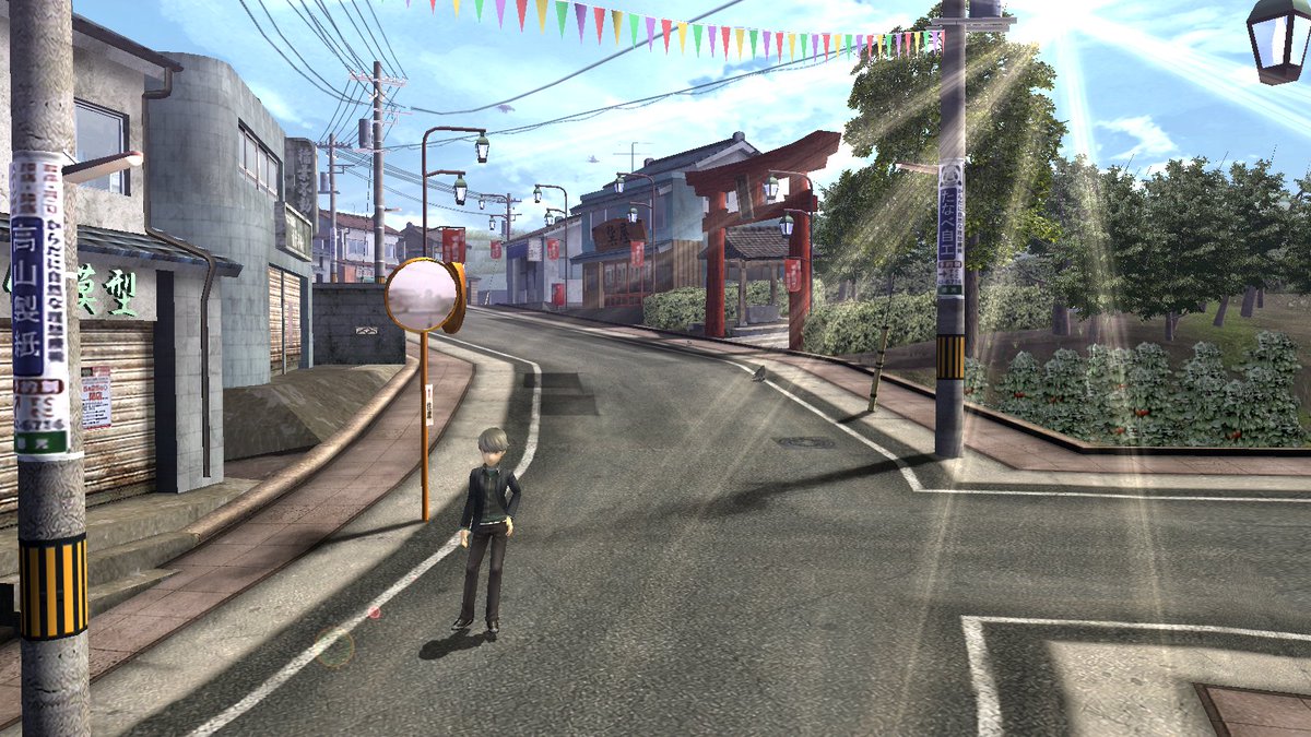 _ace_defective_'s tweet photo. something funny i noticed about the p4r footage but yu is like. a lot larger compared to p4/p4g. like the town feels smaller bc the guy is massive in the remake footage lmao https://t.co/LDzU81f1zd