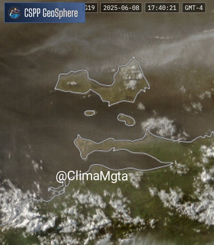 ClimaMgta's tweet image. Se observan nubes sobre las Serranías del Este de la Isla de Margarita, pocas sobre los Cerros de la Península de Macanao. Abundantes Cirros hacía el Norte de Nueva Esparta. Concentración moderada del Polvo Sahariano.

#08jun 6 pm #Reporte