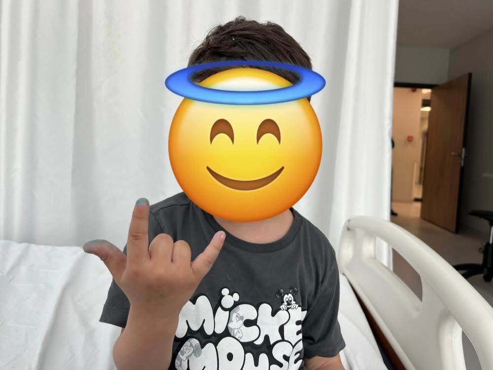 Ahmet Selim ile sohbet ederken en sevdiği çizgi filmin Şirinler olduğunu öğrendik. Ayrıca en sevdiği hayvanın aslan ve favori renginin ise siyah olduğunu öğrendik. Bizden "Batmobile Araba Seti" istedi. Siz de bu dileği gerçekleştirmek ister misiniz?

leyladansonra.com/istanbultip/ah…