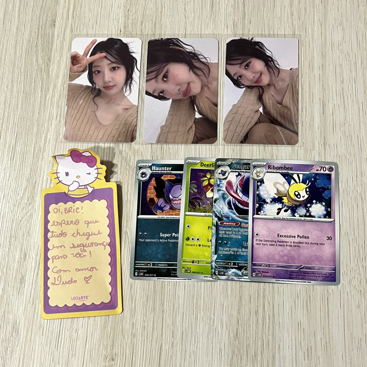 𐔌 feedback positivo pra duda ( <a href="/zzyvesx/">duda</a> ) ♬⋆.˚
por ter me ajudado a comprar as zine da yves e pelo envio dessas cartinhas lindas, tudo chegou muito bem embalado e com muito cuidado!
🍎🌀 obrigada meu moreco 🪽