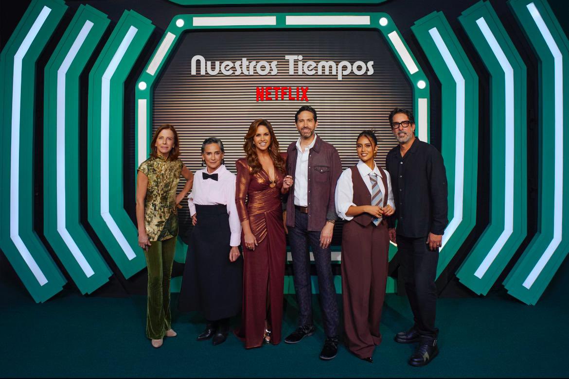 Nada cambia, solo evoluciona. 😍
#NuestrosTiempos 
LUCERO EN NETFLIX