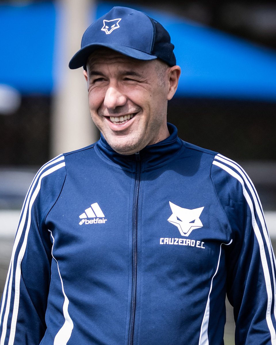 Cruzeiro's tweet image. Se ele tá feliz, eu também tô! 🏆🇵🇹