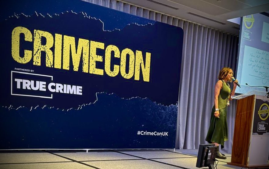 Thank you <a href="/crimecon_uk/">CrimeCon UK</a> 💛🖤 #truecrime #keynotespeaker #attemptedmurdersurvivor