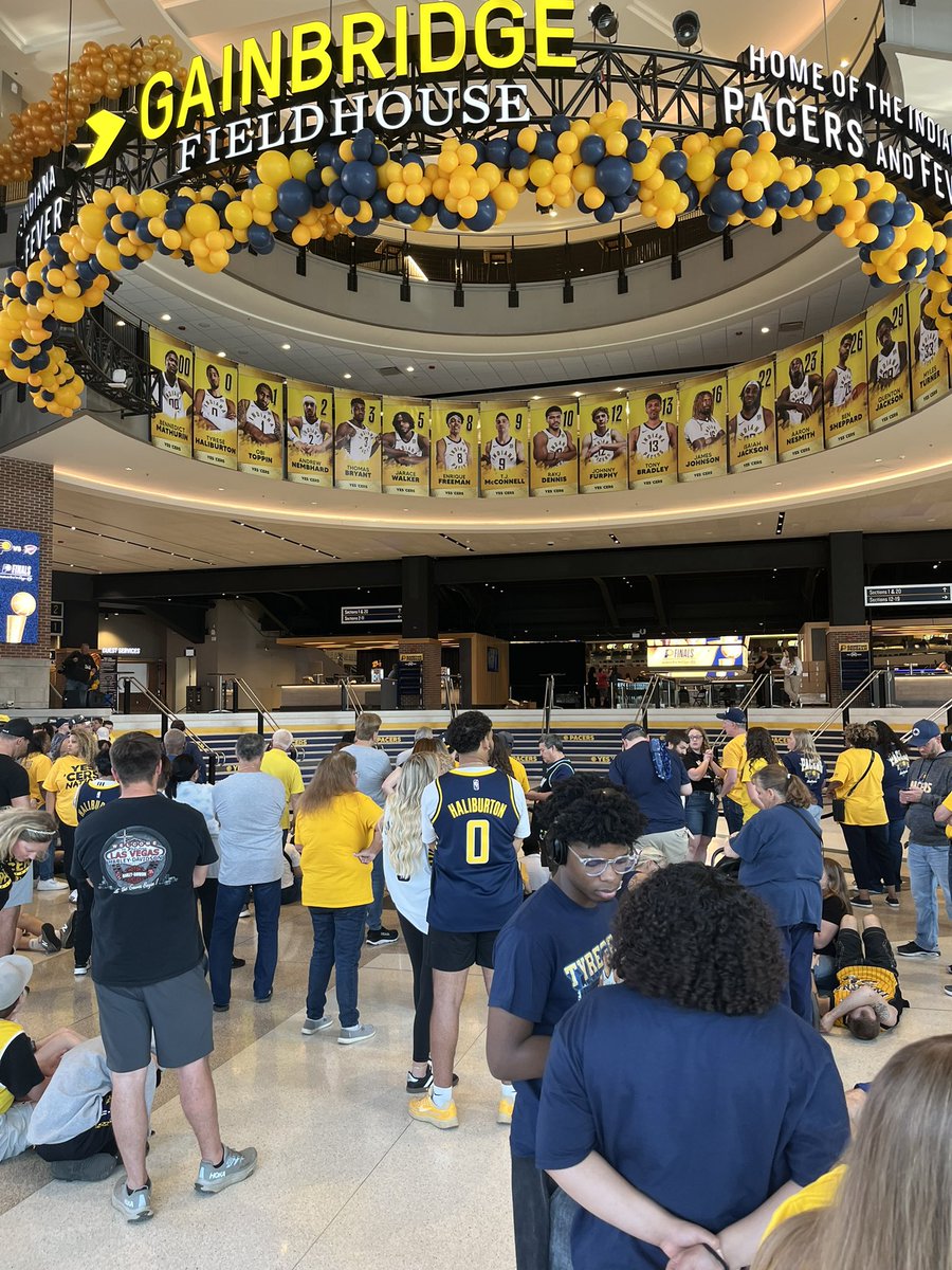 NPacers's tweet photo. No one around me knows they’re in the presence of an absolute nihilist. https://t.co/dGbgGnpu2D