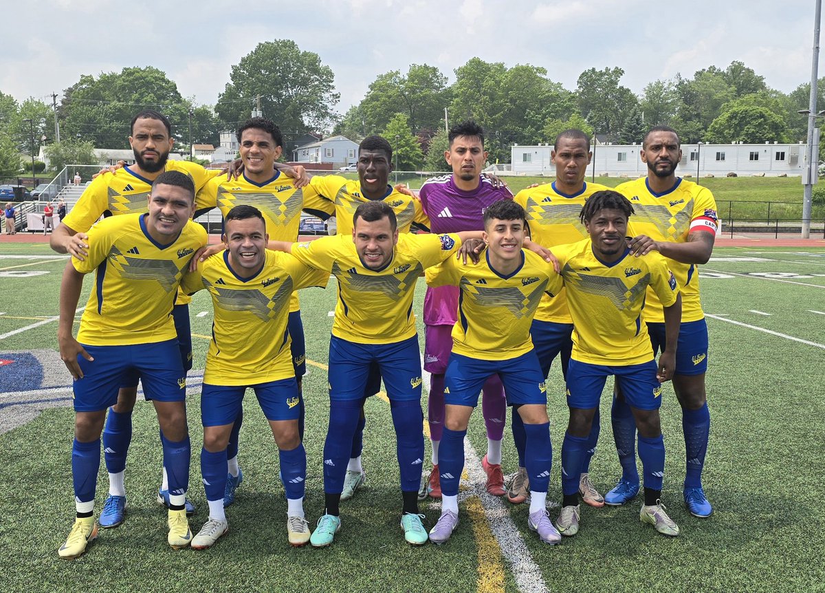 JohnPMotta's tweet image. Congratulations to @elfarolito_npsl for lifting the Championship #SteinbrecherCup! Great final with @SUSCPhantoms playing a fantastic game and holding El Farolito to a 1 -0 win! @NPSLSoccer @ussoccer