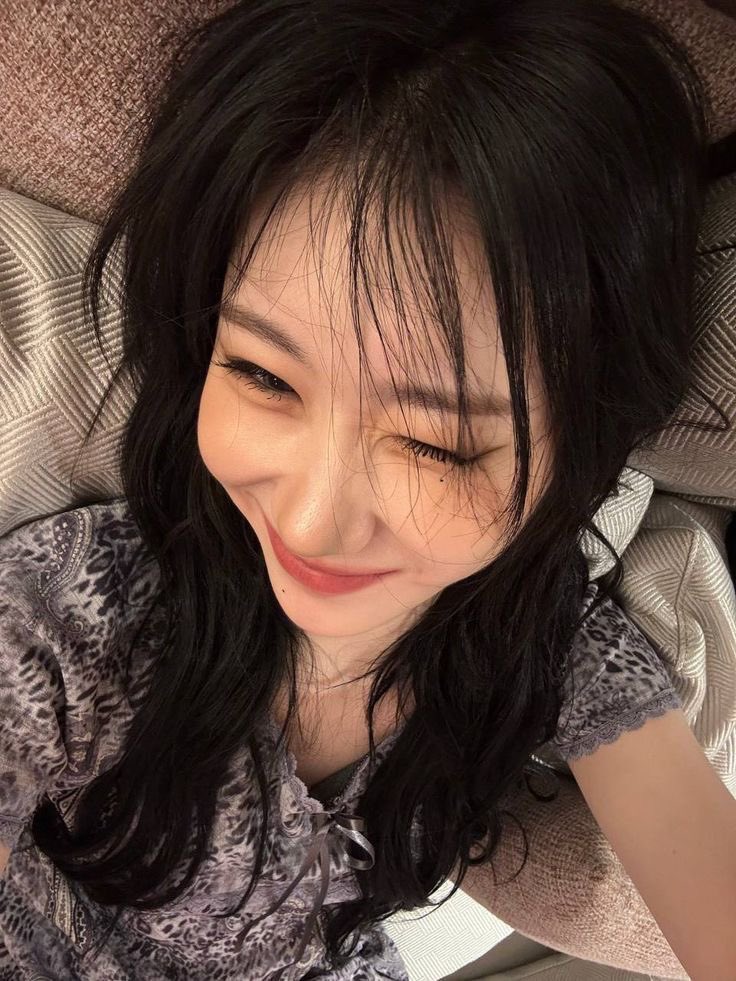 hii! i’m rezi and i’m looking for interactive moots !! #kpoptwt #stantwt

☆ she/her 19
★ twice, nct wish, katseye, bts, txt, svt, dpr, enhypen, triples, rescene, gidle, itzy, illit
★ any fandoms r welcome !!
