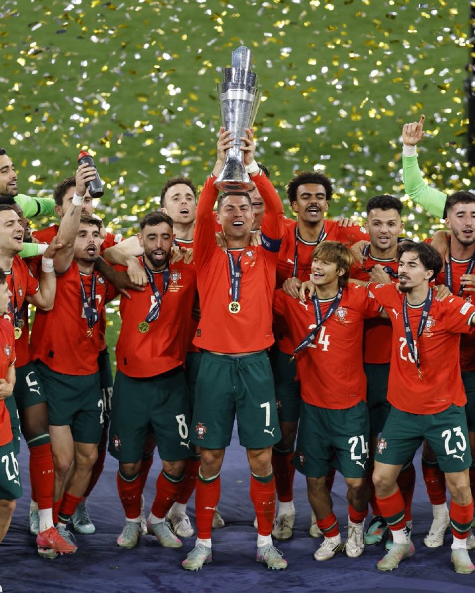 To the entire Portuguese national team thank you ❤️🥹

Love you all to the supporters world wide thank you for sticking by us 

Portugal are champions 🇵🇹