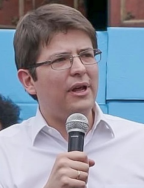 AlexisFRamosP's tweet image. #08Jun Condeno el acto que sufrió ayer el Precandidato @MiguelUribeT la historia no se puede repetir, cómo ocurrió en el año 1989 y la muerte de Galán. Toda mi solidaridad con la flia Uribe Turbay.
Fuerza Miguel!!!!!
Fuerza Colombiana!!!!