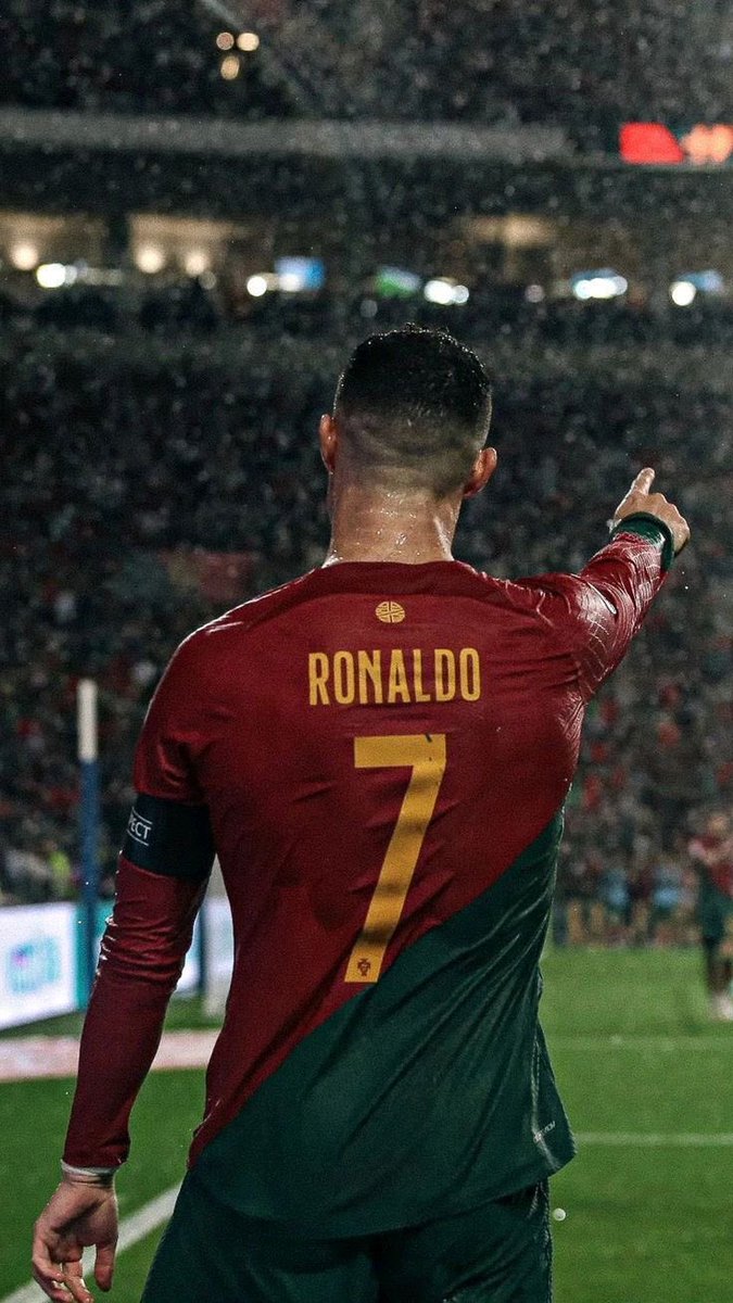 👑
