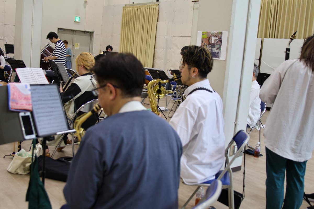 Fortuna_WO's tweet photo. ご無沙���しております！
演奏会1ヶ月前を迎え、てんやわんやしている中の人です。

やっと暖かい日が増えてきましたね☺️
みなさま、いかがお過ごしでしょうか。

本番まであと1ヶ月。
充実した練習をして、みなさまとお会いしたいと思います！ https://t.co/8MQSiPRKhj