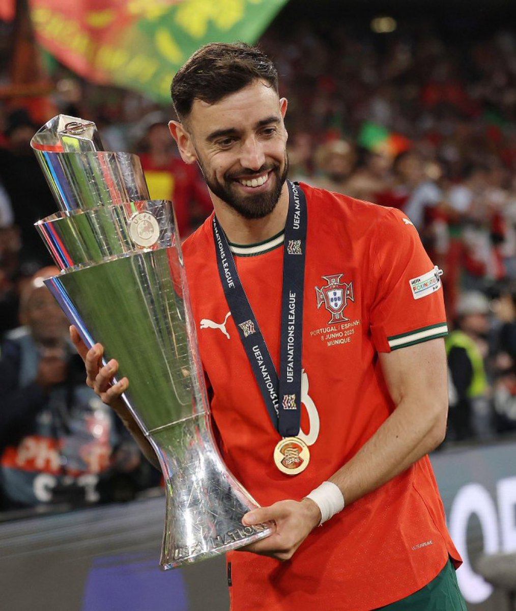 HazaUTD's tweet image. Florian Squirtz🏆❌
Martin NoShowdegaard🏆❌
Bruno Miguel Fernandes🏆❤️ #MUFC