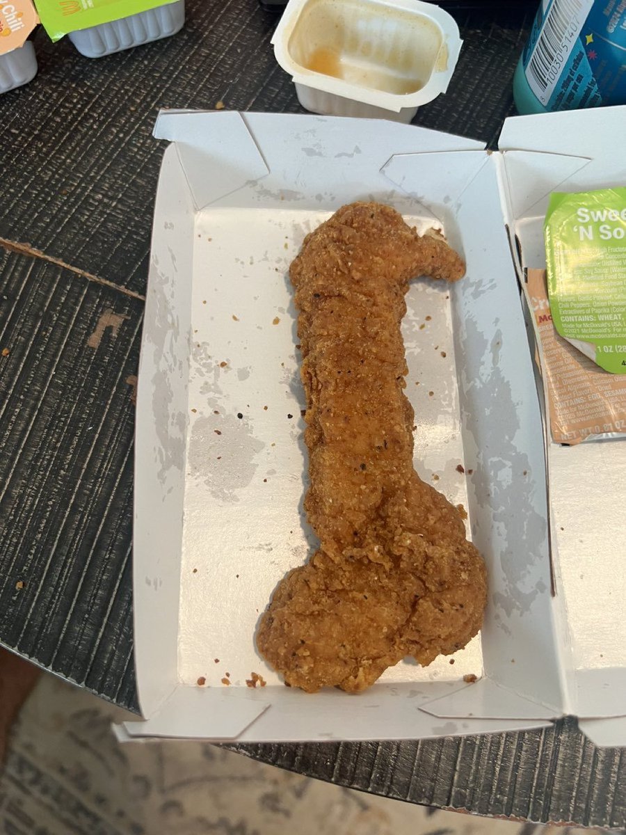 marshadowssb's tweet photo. What Greninja players get at McDonalds https://t.co/ju44DeLnVL