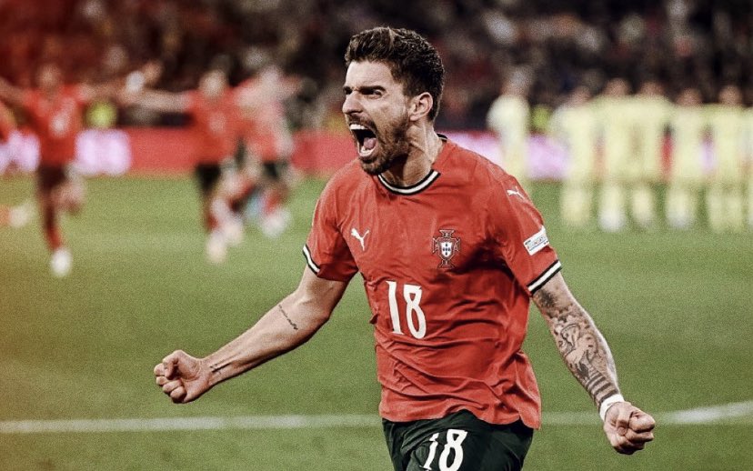 onily7's tweet photo. روبن نيفيز وكفى🐐 https://t.co/btT22QiSFV