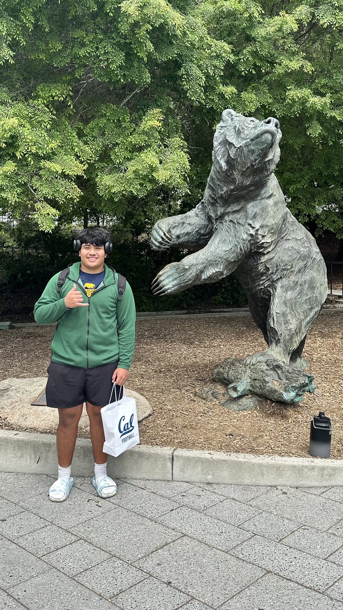AJ Talaoloa (@ajtalaoloa) on Twitter photo Grateful to have received the O-Line MVP Award at the Cal Linemen Camp!
<a href="/2G_SF_/">2G Sports & Fitness</a> <a href="/dlsfootball17/">De La Salle Football</a> <a href="/CalFootball/">Cal Football</a> <a href="/BrandonHuffman/">Brandon Huffman</a> Grateful to have received the O-Line MVP Award at the Cal Linemen Camp!
<a href="/2G_SF_/">2G Sports & Fitness</a> <a href="/dlsfootball17/">De La Salle Football</a> <a href="/CalFootball/">Cal Football</a> <a href="/BrandonHuffman/">Brandon Huffman</a>