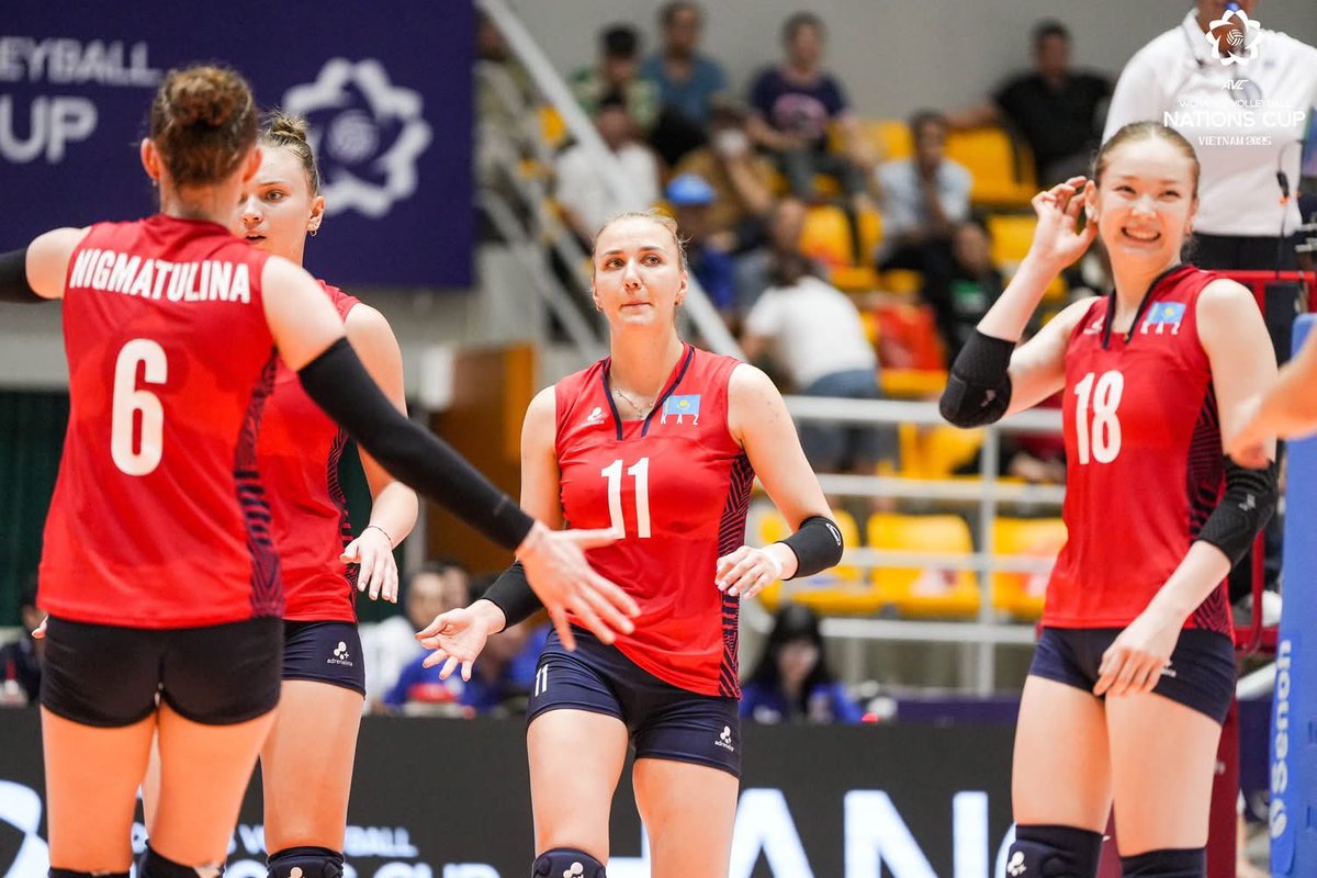 AsianVolleyball's tweet photo. Four strong teams secure back-to-back victories at inaugural AVC Women's Nations Cup in Hanoi
Read more: https://t.co/eiDcKb47l0
#FIVB #VolleyballWorld #AVCWomensNationsCup #VFV #AVC #mikasasports_official #AVCVolley #AsianVolleyball #StayActive #StayStrong #StayHealthy https://t.co/USEO0dDZMk