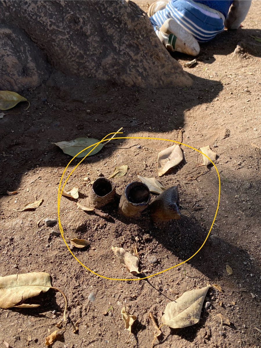 chicafi's tweet photo. @MuniNunoa por favor saquen estos tubos metálicos en el parque juan xxiii entre castillo velasco y los almendros. Son muy peligrosos, esta en los juegos y creo que es mejor evitar una tragedia que lamentarse. Muchas gracias de antemano. https://t.co/FSsoOJOhAQ