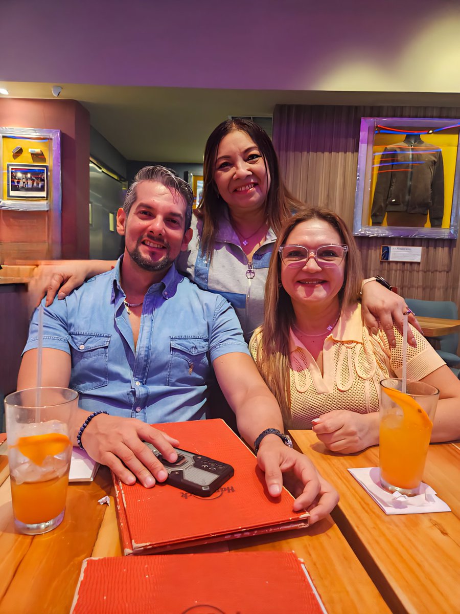 freyromerop's tweet photo. #HardrockcafeCCS https://t.co/Sn2nYuGlrf