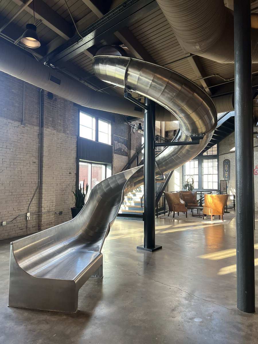 StuardJS's tweet image. Great night at Knuckle Heads and J Rieger’s #KCMO