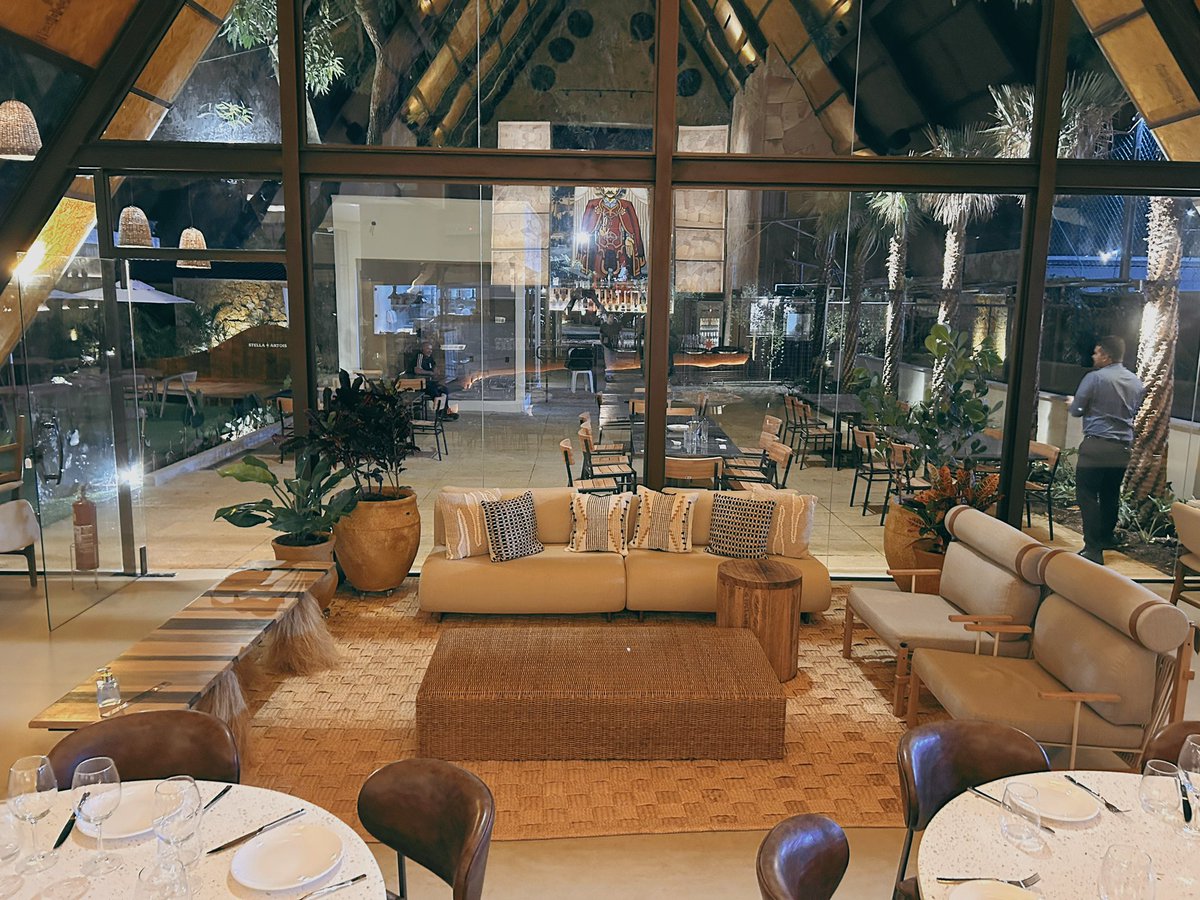 mundoblr's tweet photo. A gente tá aqui babando com cada detalhe e contando os dias pra inauguração oficial do Taipa Lodge. 😍 Teresina ganha um novo cenário para compartilhar momentos em família do jeito que a gente merece. 🏕️ 

O Taipa Lodge é do mesmo grupo que o We All e também leva assinatura BLR. https://t.co/0koir9fxCU