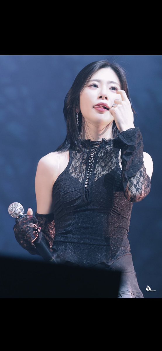 hourly jiu (@jiuhourly) on Twitter photo 