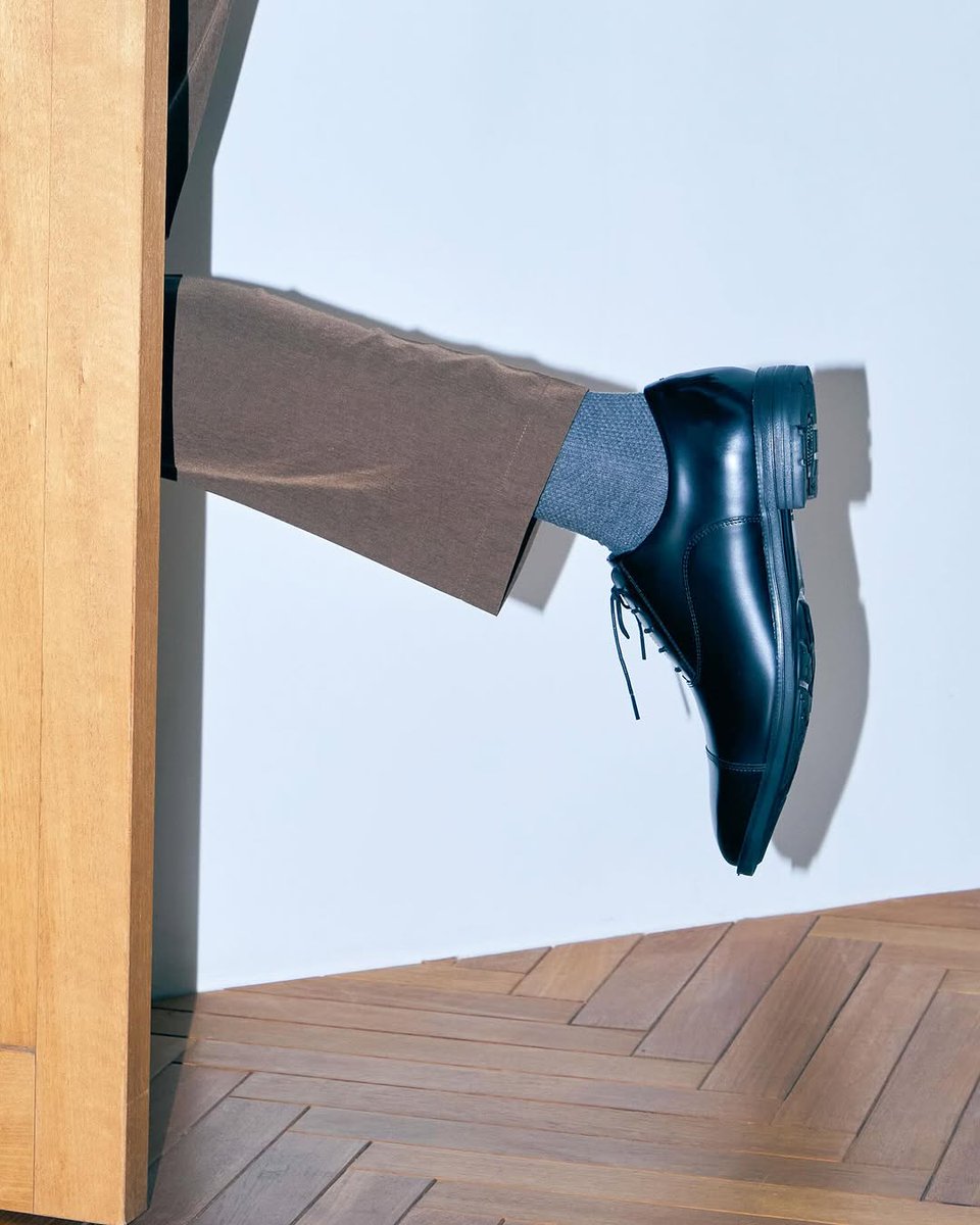 おはようございます！
今日の神戸市の天気は☁

午後からは雨となりそうですね☔
今日も1日よろしくお願いします！
#企業公式が地元の天気を言い合う
#今日の通勤シューズ