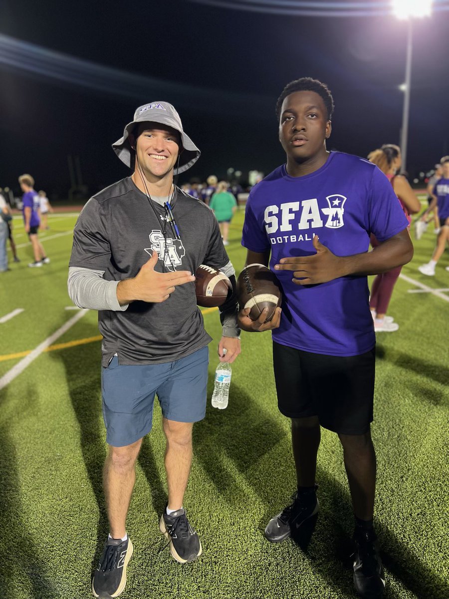 𝐁𝐥𝐚𝐤𝐞 𝐃𝐢𝐜𝐤𝐞𝐫𝐬𝐨𝐧 𖣘 tweet media