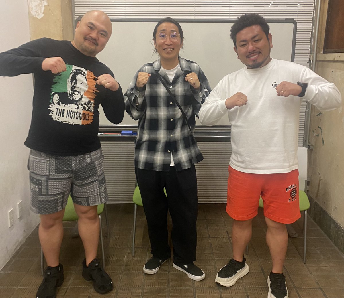 鬼越トマホークのYouTubeに出させてもらってます！

誰が興味あるんだ？ゆってぃの半生を聞く変態的な回です。↓↓
youtube.com/watch?v=5isbe5…