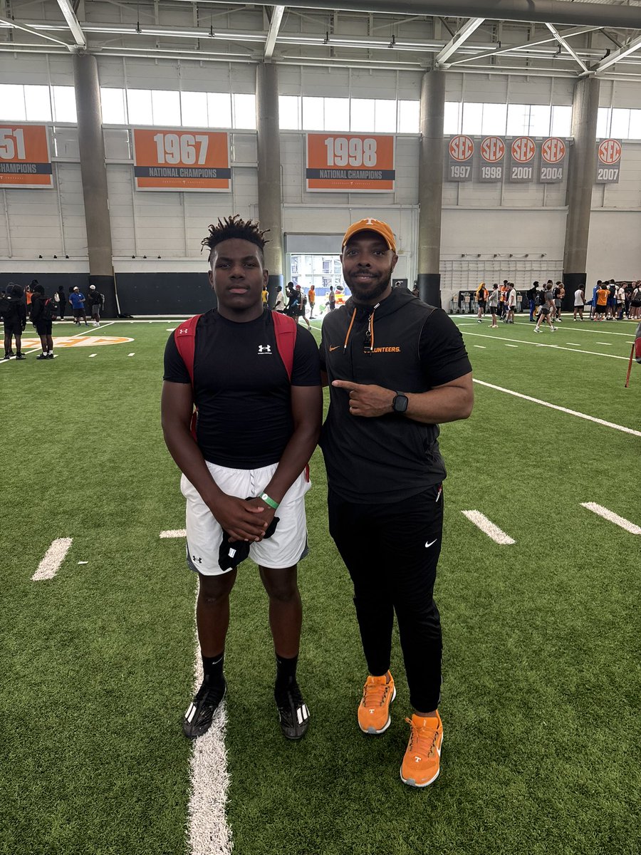 Go Vols! Respect <a href="/DeRailSims/">De'Rail Sims</a>