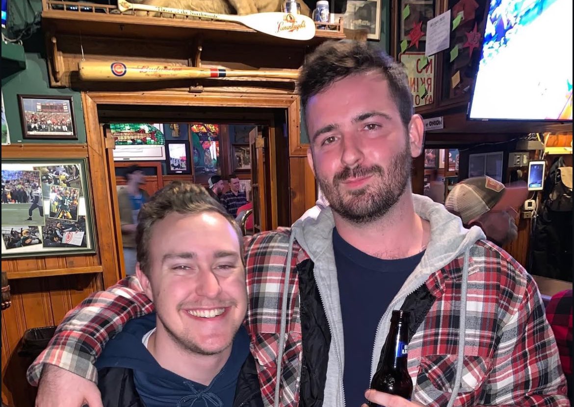 BoyYeetsWorld's tweet image. Almost 6 years ago I met one of my best friends @BigTucsonDad, and yesterday I got to watch him marry the love of his life. Congrats on an incredible wedding king. (I’m 6’4)