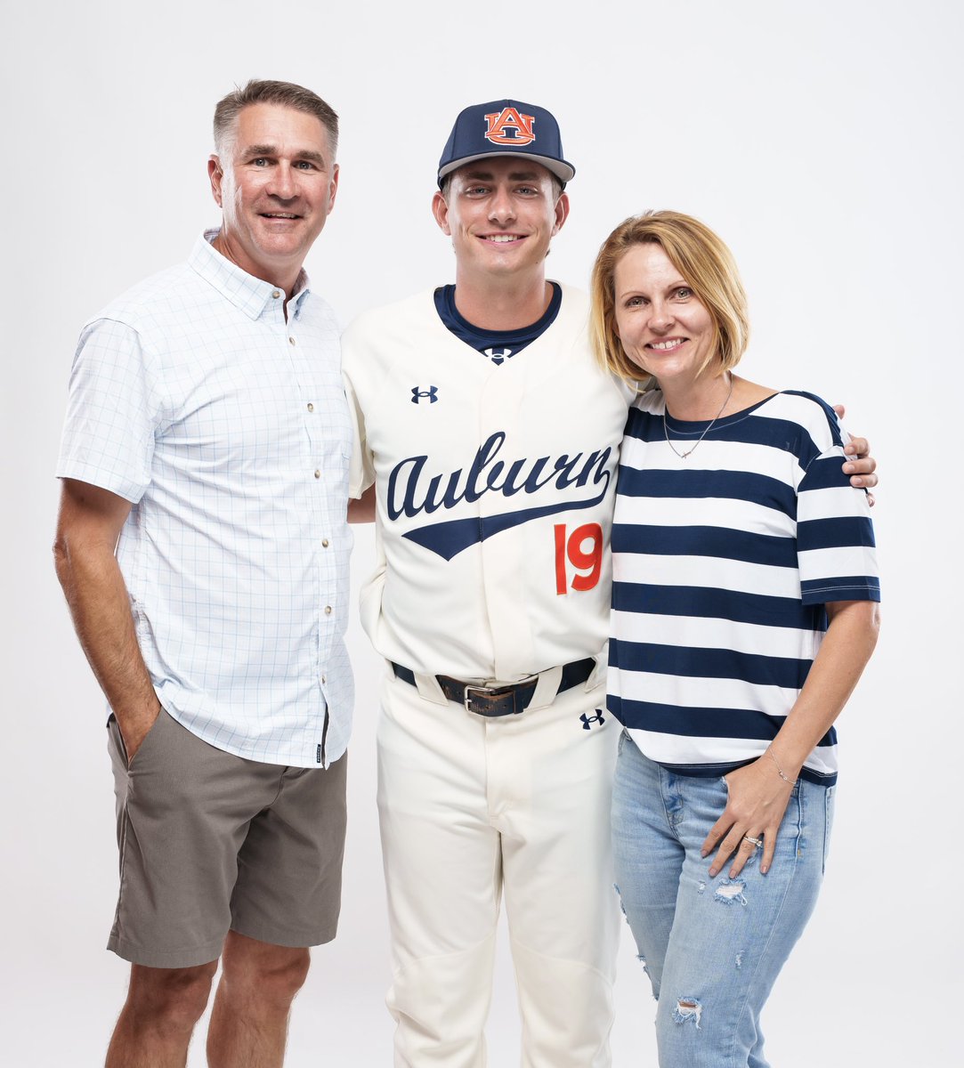Blessed to announce my commitment to <a href="/AuburnBaseball/">Auburn Baseball</a>! #WarEagle