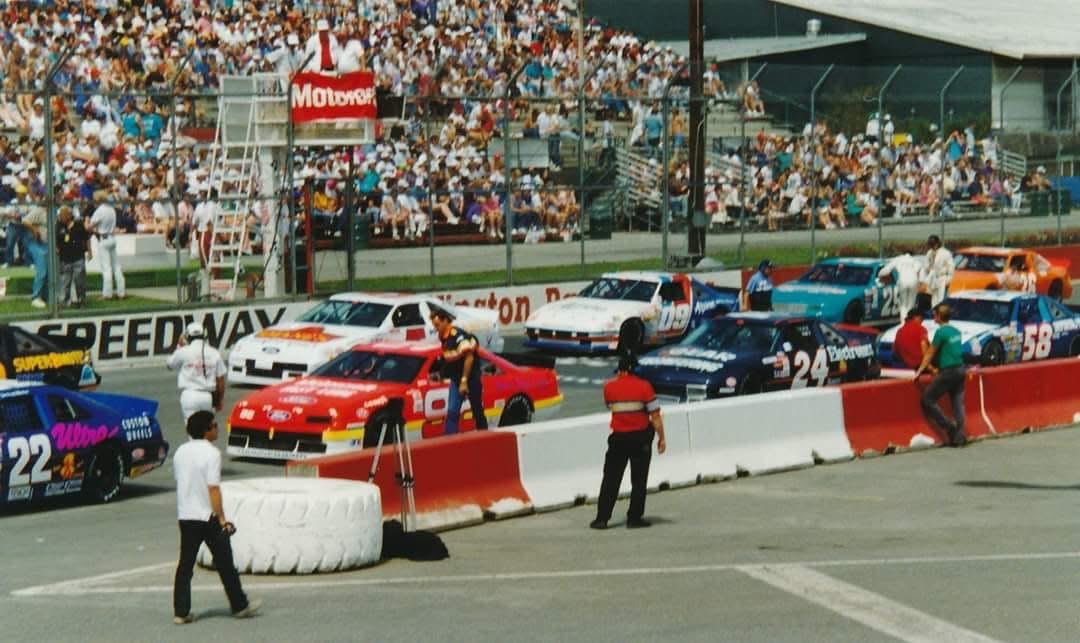 Brandon D (@damer2431) on Twitter photo Day 4 of asking <a href="/DaleJr/">Dale Earnhardt Jr.</a> and <a href="/DirtyMoMedia/">Dirty Mo Media</a> to have local Vancouver island Legend Lance Wade on the podcast.
Here is Lance in 1994 for the Motorcraft 500 at Evergreen Speedway in Monroe Washington for the NASCAR Winston West Series. Day 4 of asking <a href="/DaleJr/">Dale Earnhardt Jr.</a> and <a href="/DirtyMoMedia/">Dirty Mo Media</a> to have local Vancouver island Legend Lance Wade on the podcast.
Here is Lance in 1994 for the Motorcraft 500 at Evergreen Speedway in Monroe Washington for the NASCAR Winston West Series.