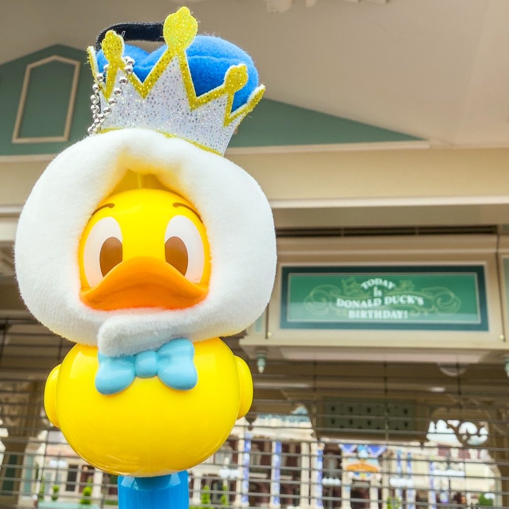 MezzoMiki's tweet photo. 本日の東京ディズニーランド☆
#ハッピーバースデードナルド https://t.co/sRiMKMcAbx