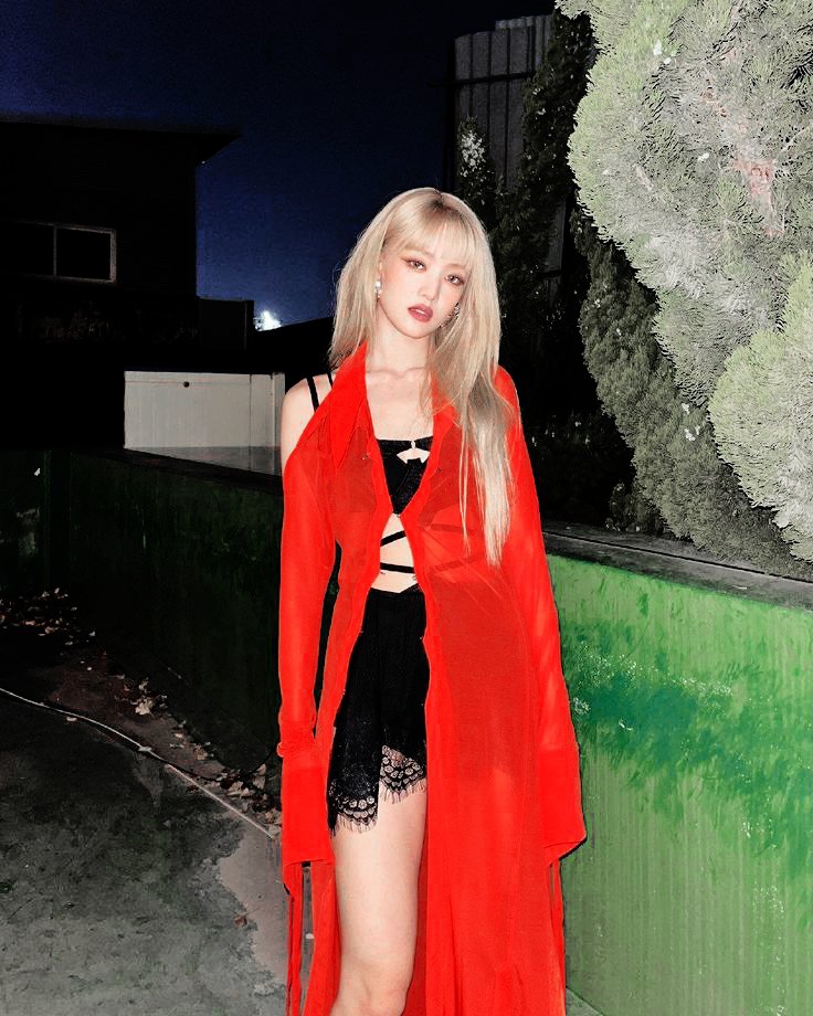 this is your sign not to wear chiffon to a rave. don’t remember who took these. don’t even remember where i was. i just know i didn’t pay for a single drink and somehow ended up with two jackets that aren’t mine (and you are not getting them back).