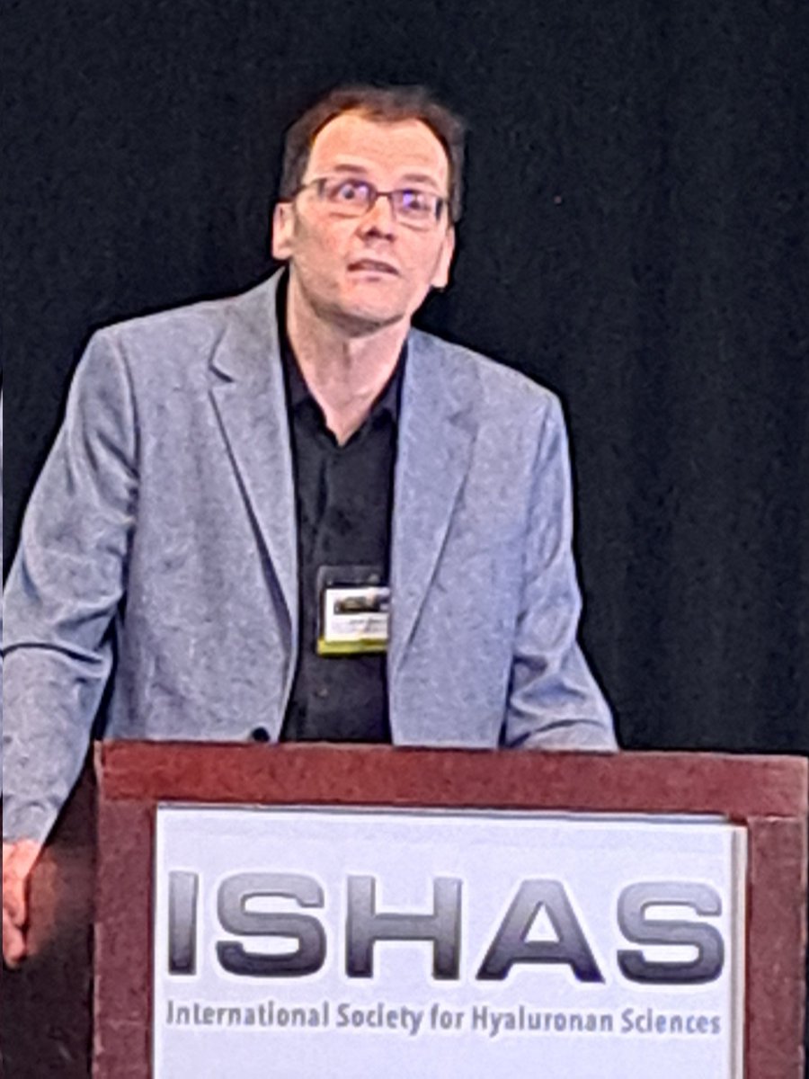 ISHAS_org's tweet image. Ralf Richter introduces the 2025 Rooster Prize winner... Dr. Anthony Day.