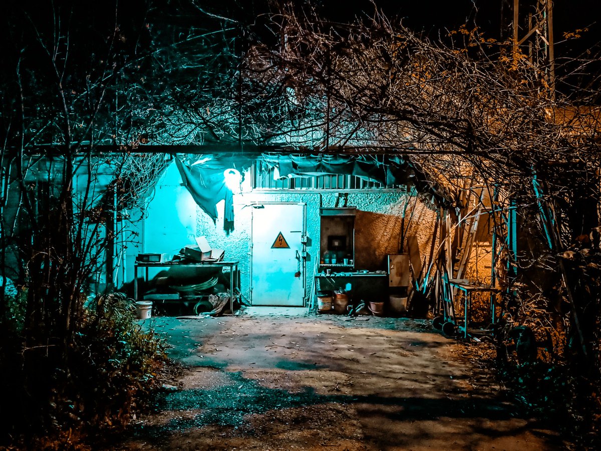 Check out my new moment on <a href="/remx_xyz/">Remx</a> 
available 24 hours
Collect for free or tips

WHERE STORIES BEGIN #22

Scouting for locations to create light painting photography at night, places where shadows and light come alive, shaping the perfect canvas for something magical.
link 👇