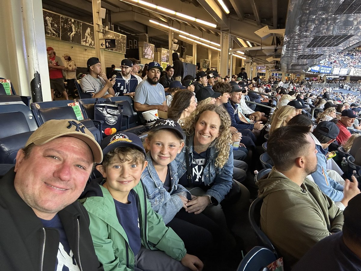 MattyAbe's tweet photo. Happy birthday Micah! Go Yankees! #repbx #Yankees https://t.co/K1QmI0D8sX