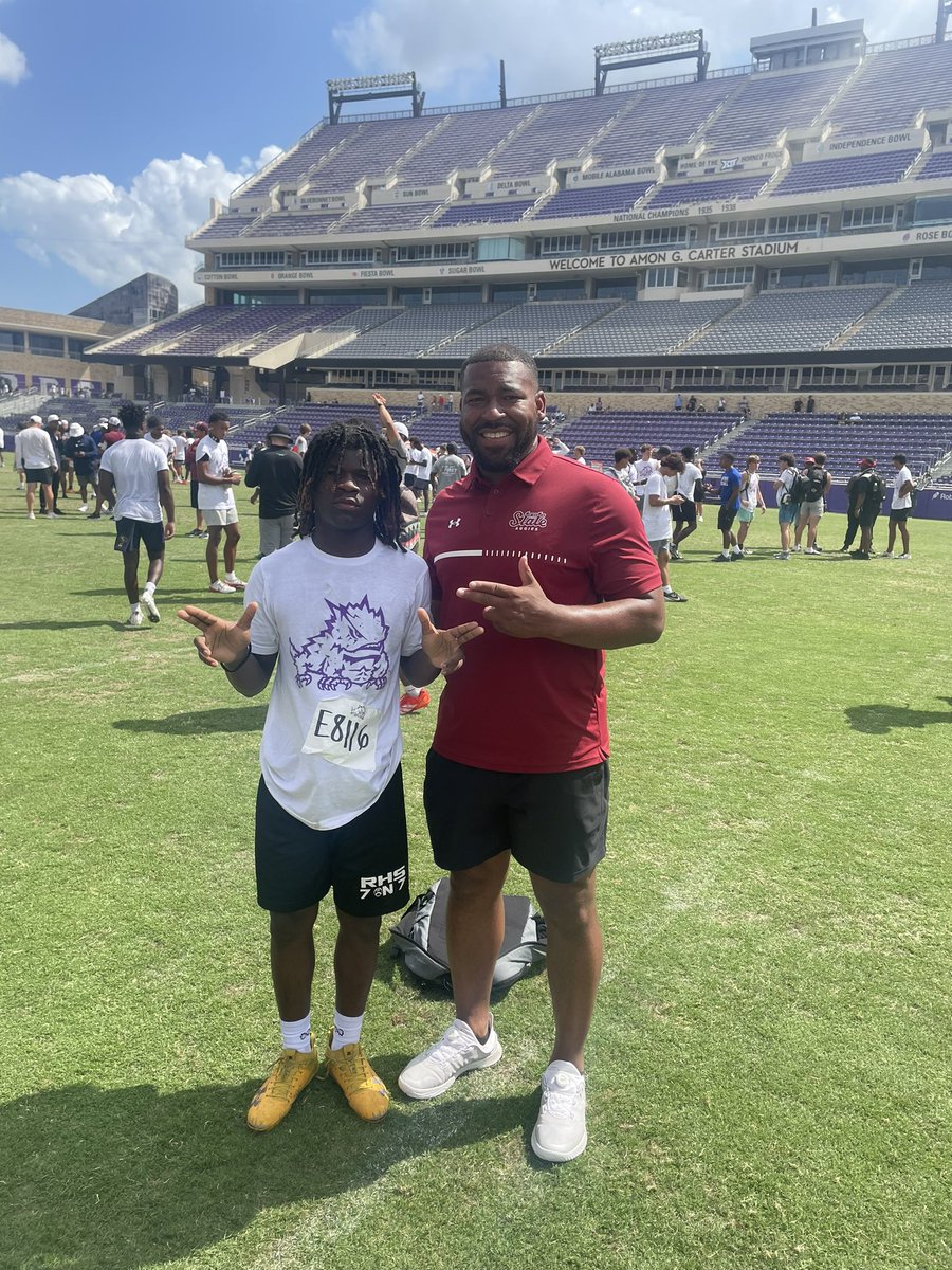 JacobWatson_3's tweet image. Had a great camp at the tcu camp glad I can show my talents to these coaches only up from here
@DCobb27 @TCUFootball @coachdykeztcu @Coach_KHolloway @MonteGreen_ @MonteGreen_ @BullittTeam @coachACopeland
