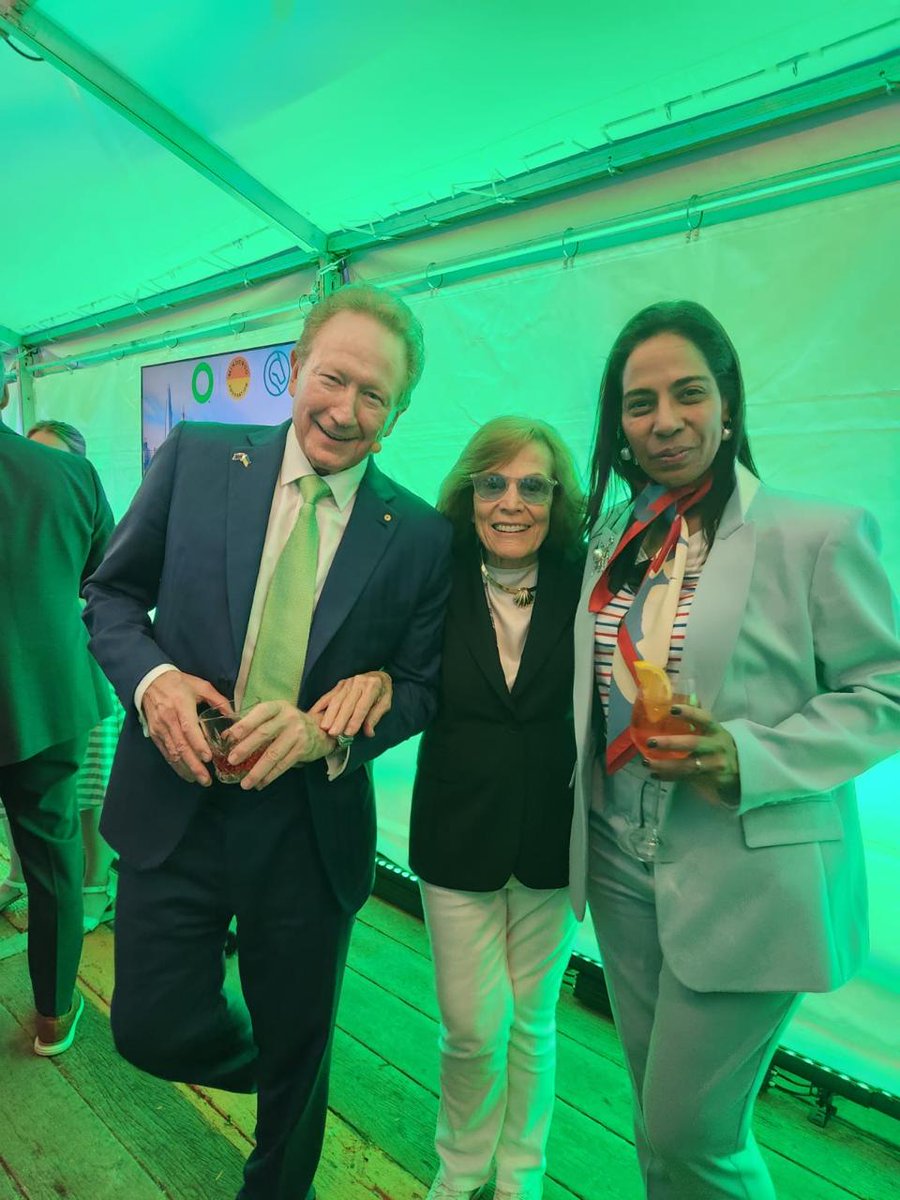 Last night, we had a warm welcoming event to #UNOC3 on board the Fortesque Green Pioneer hosted by Dr. Andrew Forrest AO and it was also wonderful to see a fellow oceanographer that I have the great privilege to call both mentor and friend, Sylvia Earle.