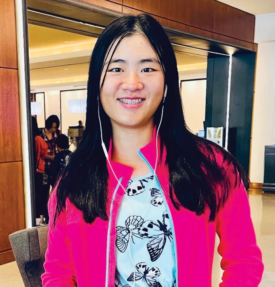 Student Angela Liu’s winning sketch, “Get on the Bus,” a stunning slice-of-life portrayal of a woman bus passenger, will be displayed in the U.S. Capitol complex for one year.

theacorn.com/articles/slice…