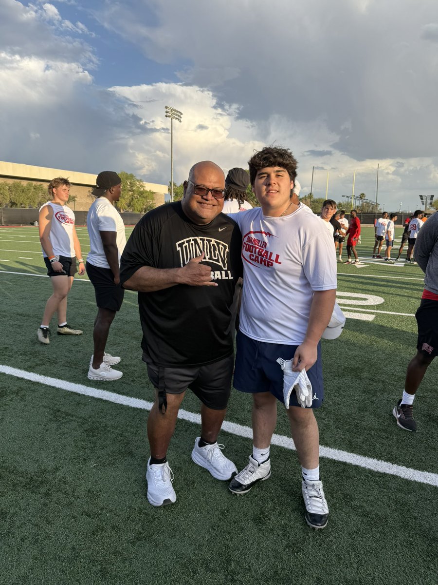 krantz____'s tweet image. Thank you @CoachSingler and @coachqganther for the opportunity to get better over at @unlvfootball learned a lot and had a blast! 

@IgnatiusFB @PrepRedzoneIL @N_W_Sports @CoachBigPete @SunilSportsNews @CoachMmiller15