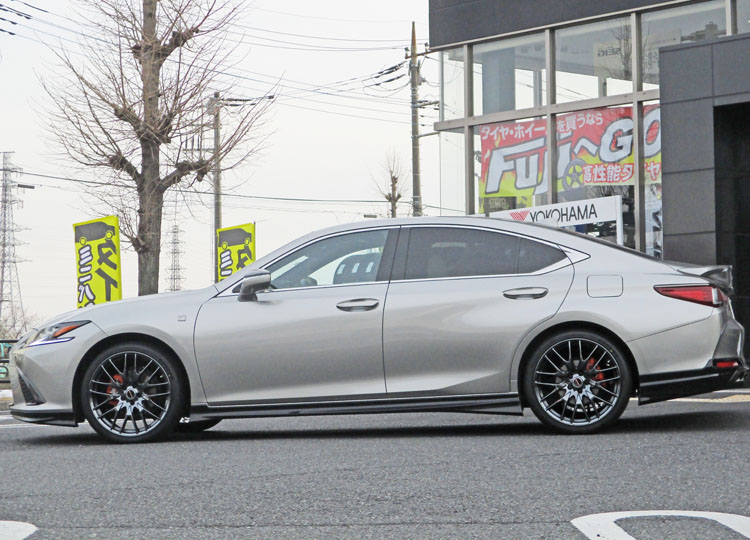 fuji_tire's tweet image. マイカードレスアップフォトからピックアップ

レクサス／ES
ホイール：BIGWAY／LEYSEEN プラバ9M
カラー：BMC
サイズ：FR:8.5J-20

#レクサスES
#LEXUSES
#BIGWAY
#ドレスアップフォト

詳細を見る
fujicorporation.com/shop/contribut…