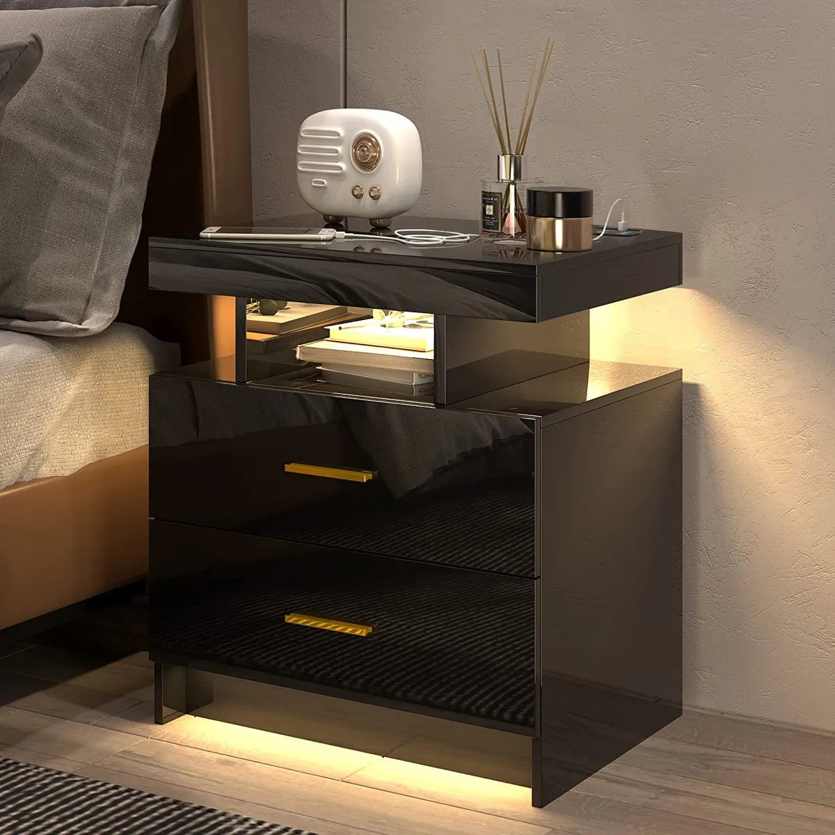 BestDealsCoNz's tweet photo. Smart Bedside Table Led End Desk
Buy now >>> https://t.co/78XeWUyudc
#bedsidetable #endtable #nightstand #smarttable #laptop #workstation #bedroomdecor #highglosscabinet #ledtable #drawer https://t.co/4wCAYCCJwq