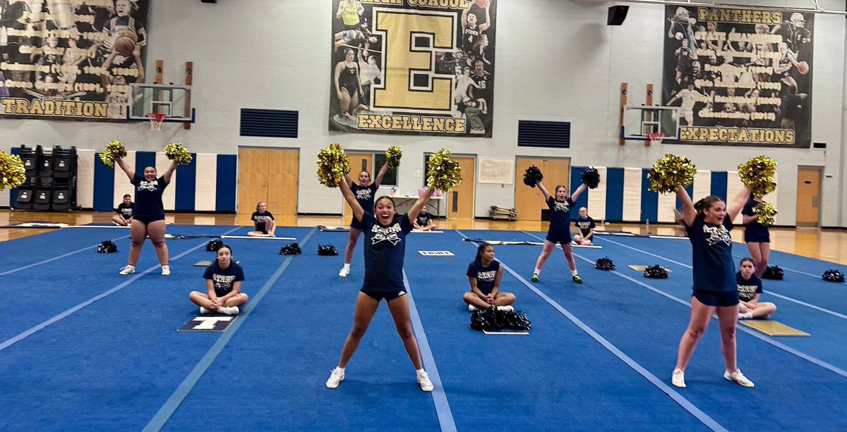 etowncheer's tweet photo. 2 full days of choreography complete ✅ …now it’s time to get to work on our awesome new routine for the 2025-26 competition season! 👊🏻

Go Big E!! 🐾 📣

@EtownKySchools @EtownHighSchool @EHSAthletics20 https://t.co/wSFY4GOqsh