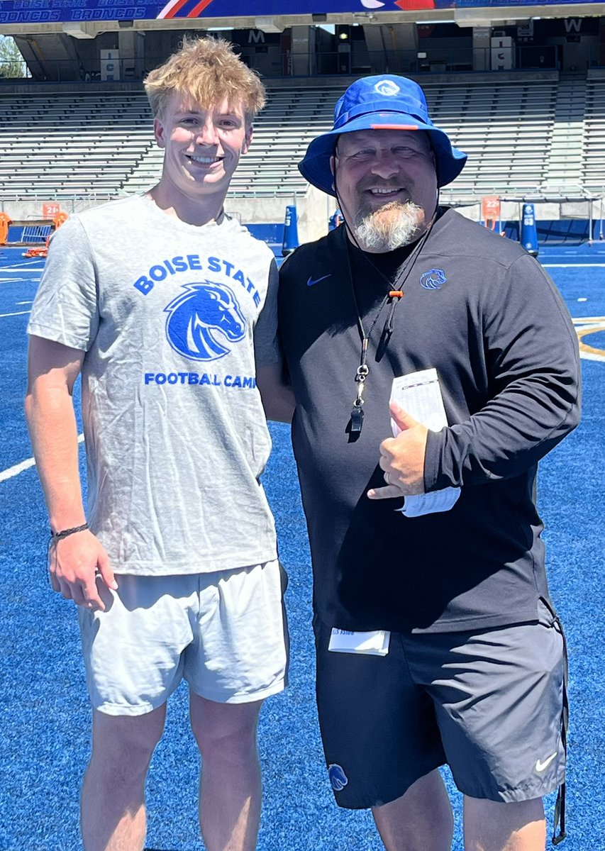 SebastianMiles0's tweet image. Thank you @CoachCollins46 for putting on a great camp at @BroncoSportsFB. Below is one of my punts rolling out right!
@ThomasLee919 @ThePuntFactory @GP_Recruiting @Chris_Sailer @LeeTwitbeck @westcoastpreps_