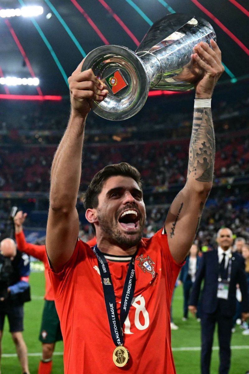 You are the one who decided this championship. Congratulations to you and Joao Cancelo 💙💙🇵🇹