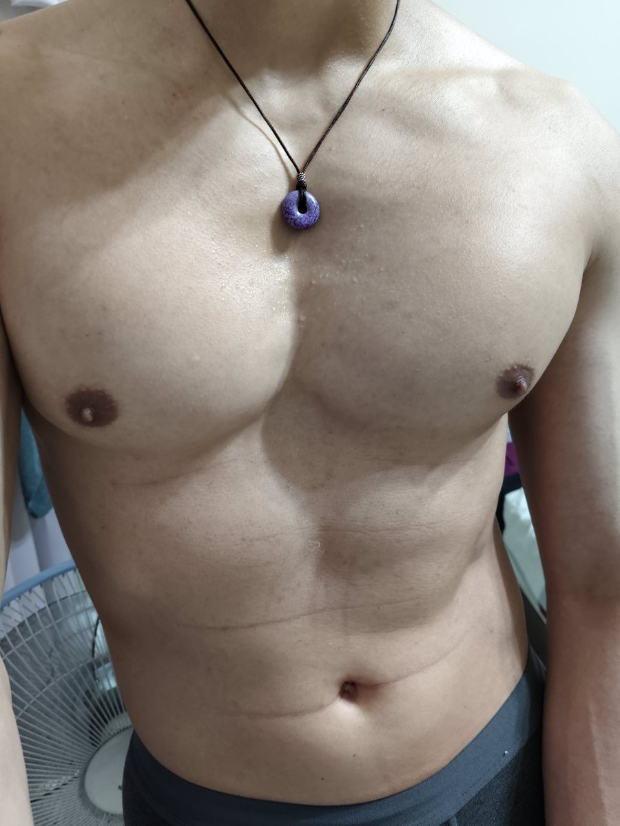 如何看待自介寫按摩與詐騙勿擾的人，卻來敲我表示想認識？左右為難...
#彷彿在說按摩師與狗不得進入