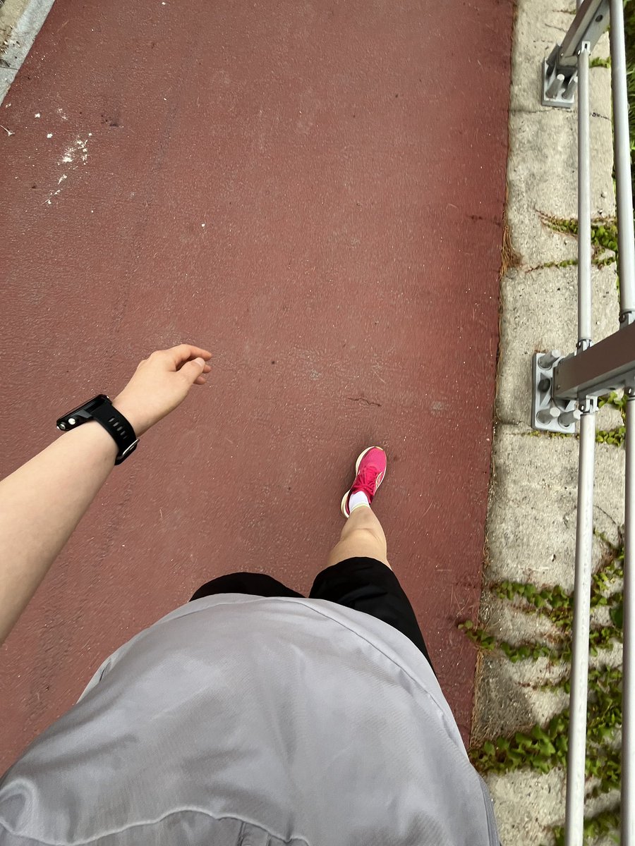 월요일 힘차게 앞으로 나아갑니다!!!